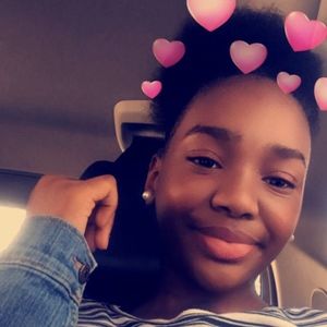 Meet your Posher, Djaklina